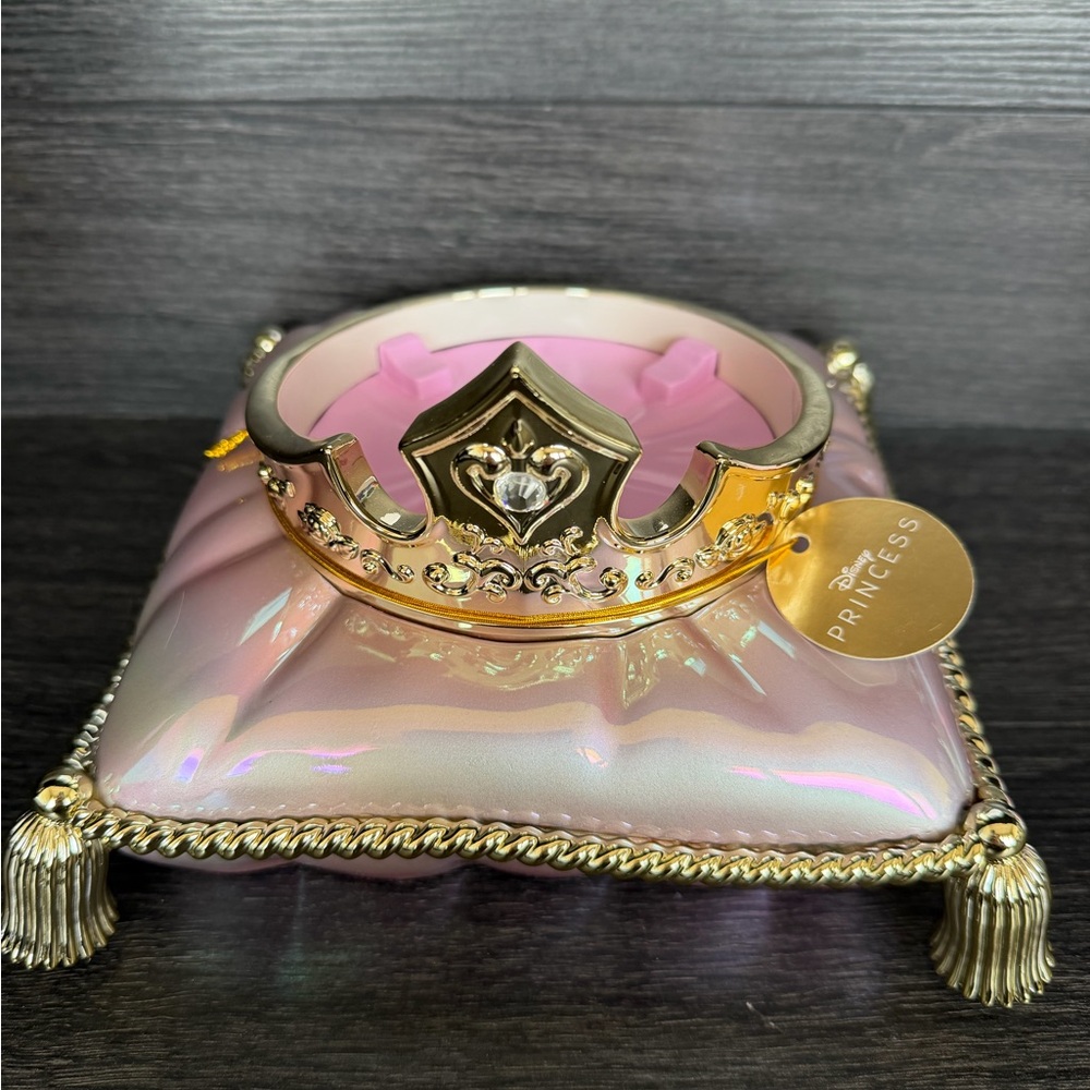 Bath & Body Works Aurora Crown Pedestal Candle Holder